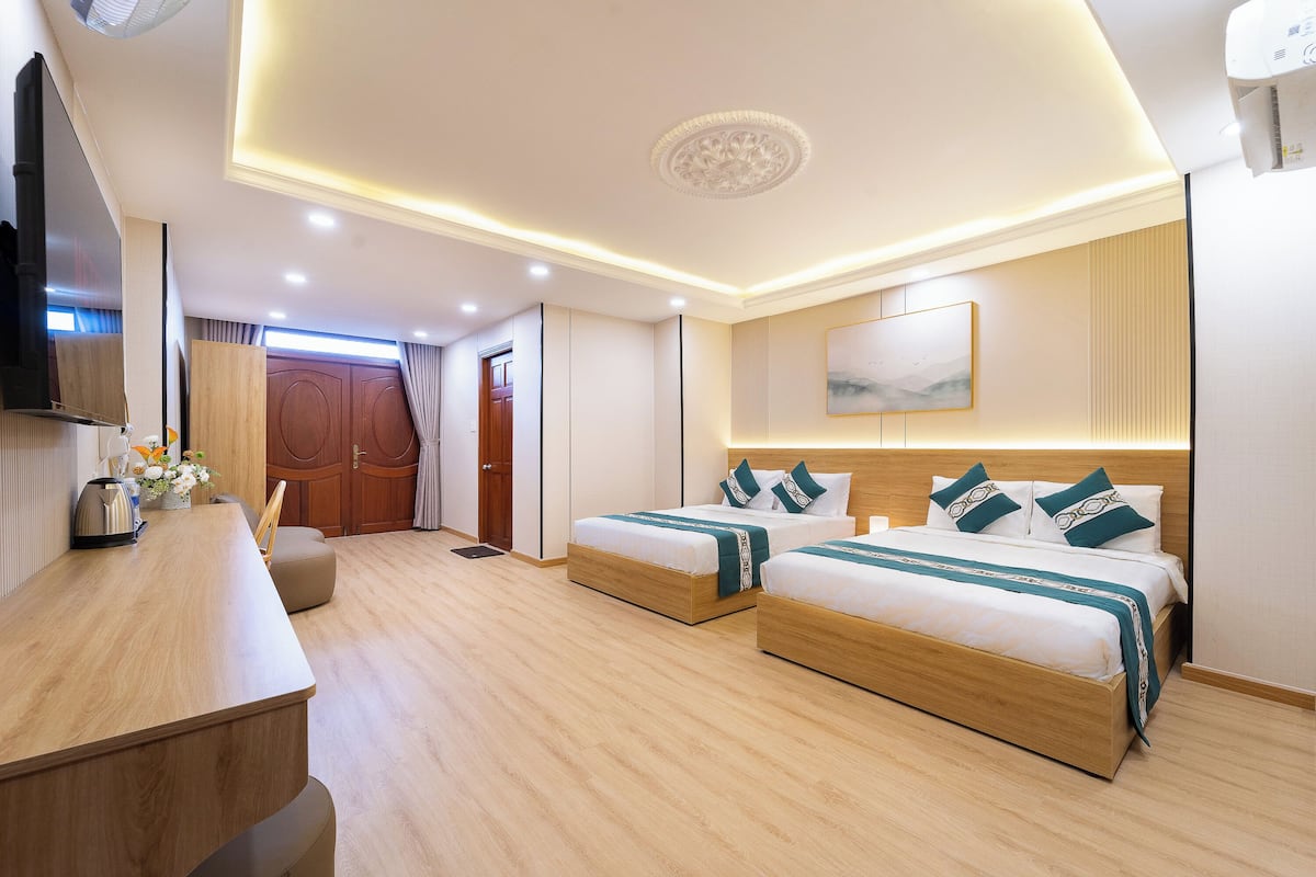 Habitació familiar | Minibar, wifi gratuïta i roba de llit 