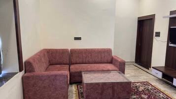 House | Reception