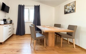 Dining - Gorgeous apartment in Vodice with house sea view (Vodice)