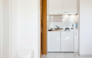 Coffee/tea maker, fridge, microwave, stovetop - 1 bedroom amazing apartment in Vodice (Vodice)