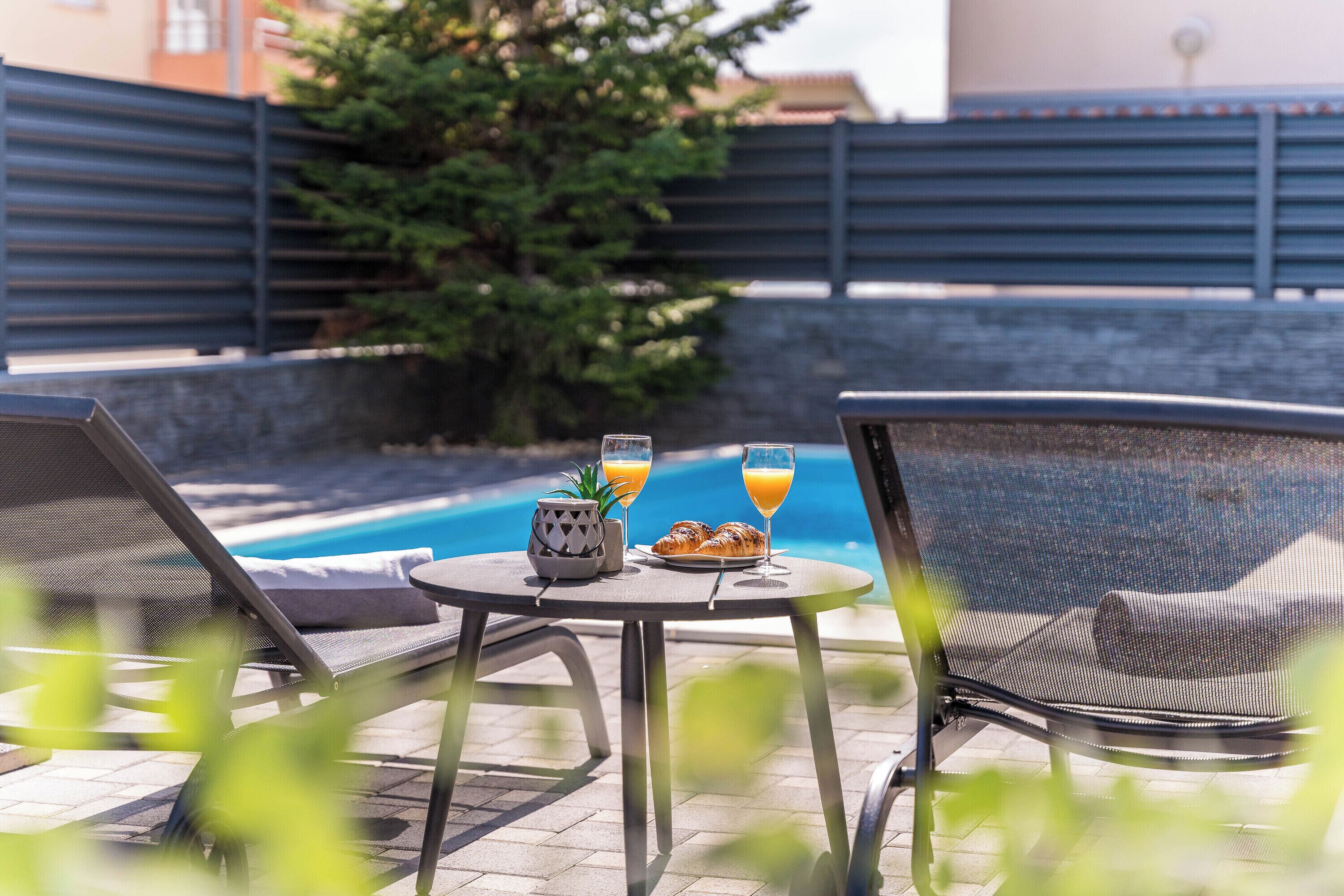 Standard-Haus, 5 Schlafzimmer, 2 Bäder (S Villa with Pool, Jacuzzi & Gym) | Pool