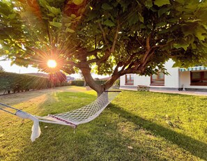 Property grounds - Cozy House on a Private Estate (Medina de Pomar)