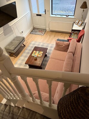 TV - Hidden Gem Townhouse - Cahersiveen (Cahersiveen)
