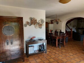 Dining - VillaFranche – 6 to 10 Guests (Villefranche-du-Périgord)