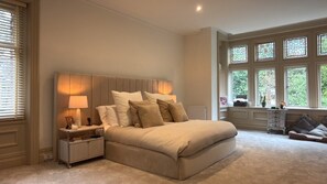 5 Schlafzimmer, Bügeleisen/Bügelbrett, WLAN, Bettwäsche
