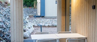 Brand new, stylish house, sauna, parking