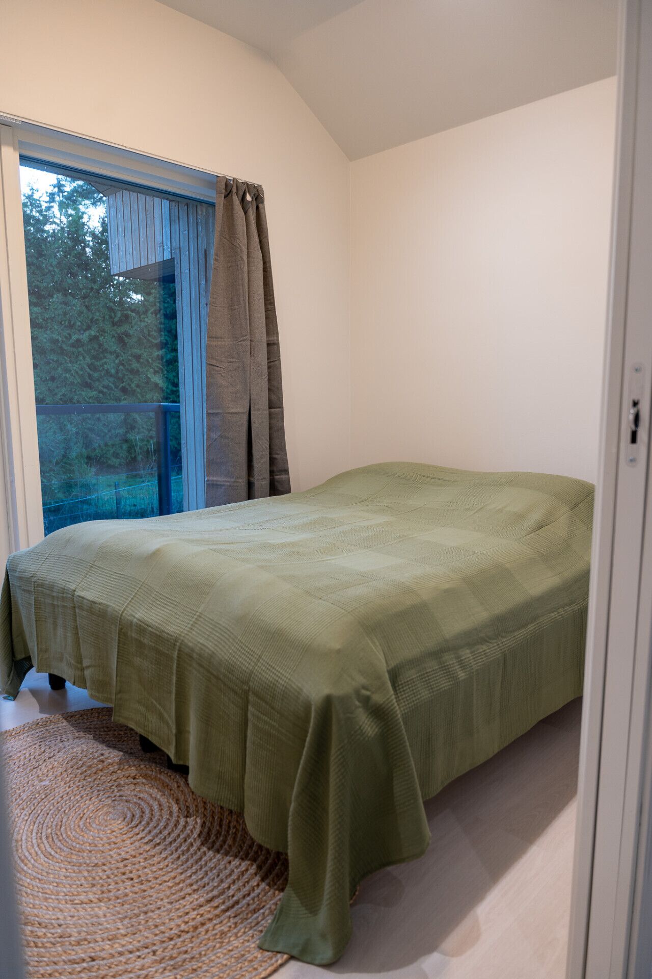 4 Schlafzimmer, Schreibtisch, Bügeleisen/Bügelbrett, Reisekinderbett