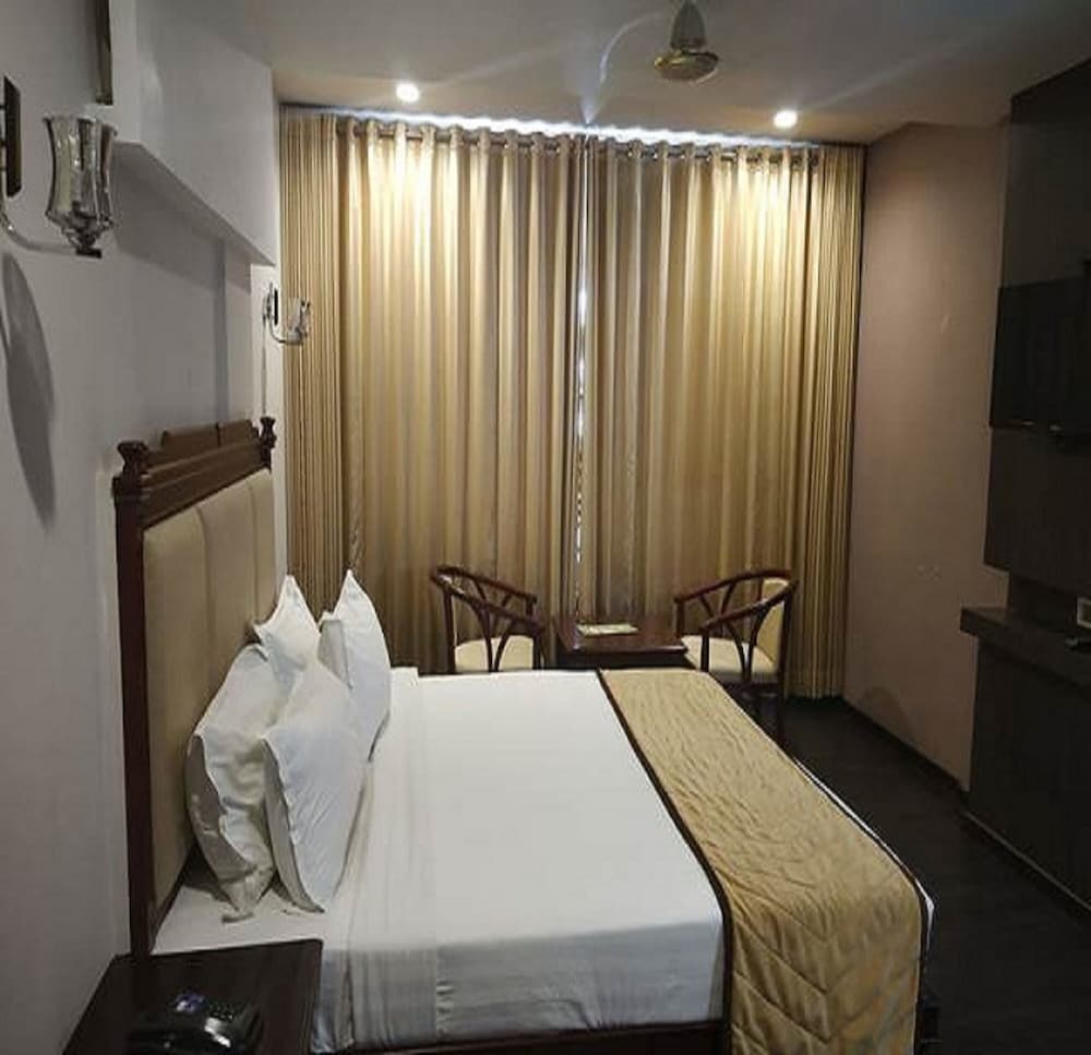 AAR Royal Park Hotel photo 8