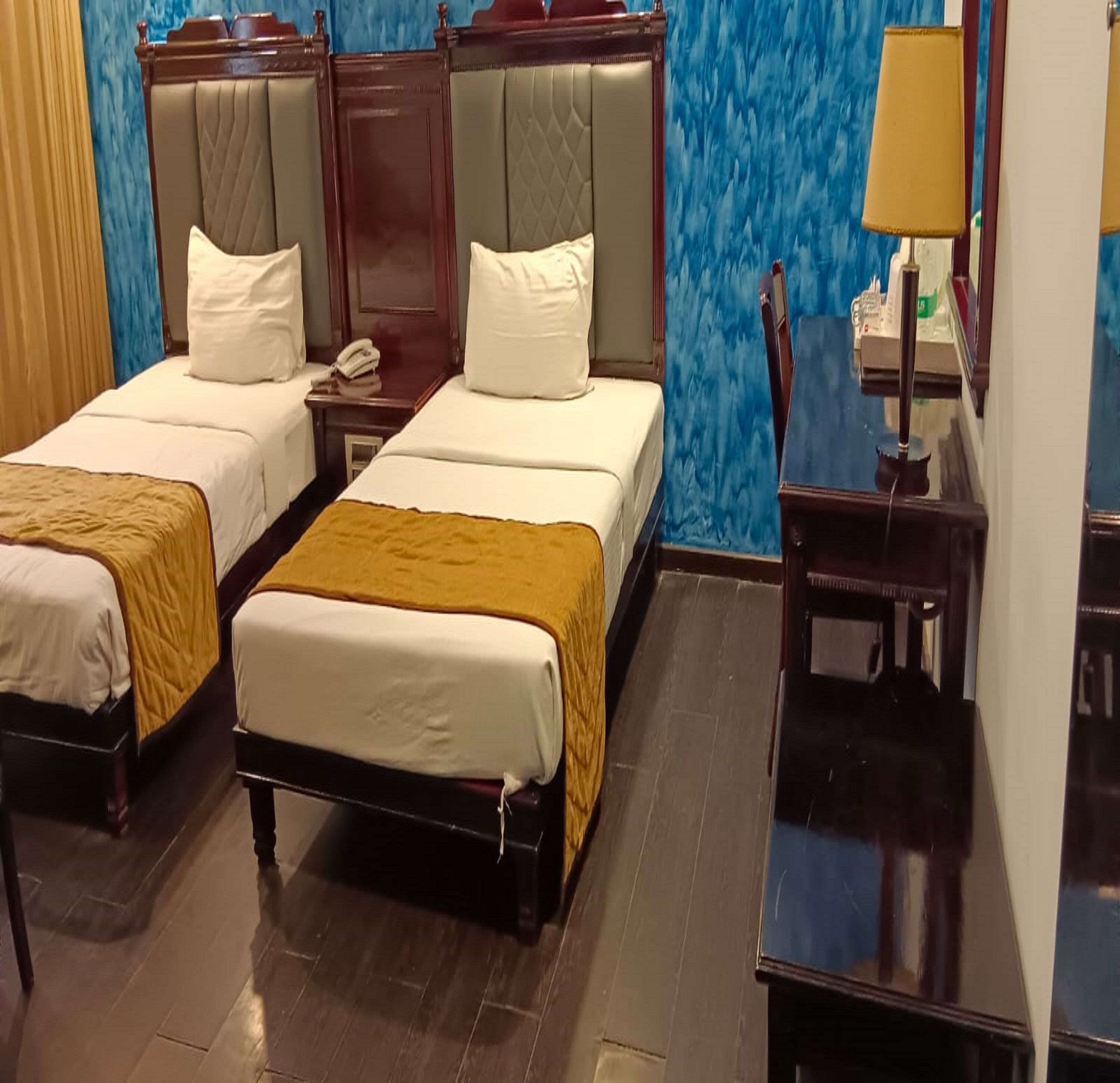 Executive Twin Room | Hypo-allergenic bedding, free WiFi, bed sheets