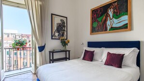 Classic Double Room, Balcony, City View | WiFi (free) - Dimora dei marchesi (Napoli)