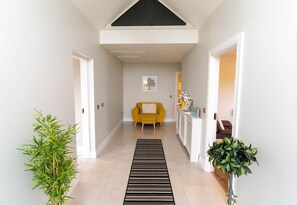 Interior - Carhan House - Newly Renovated Spacious Bungalow (Castlemahon)