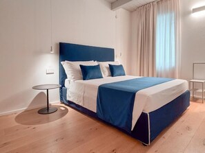 Quarto casal luxo, vista para a cidade | Wi-Fi de cortesia