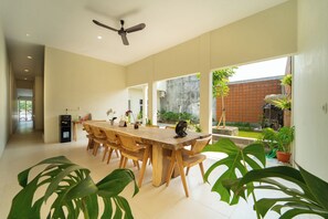 Dining - RAYA Residence By ARBA (Kota Semarang)