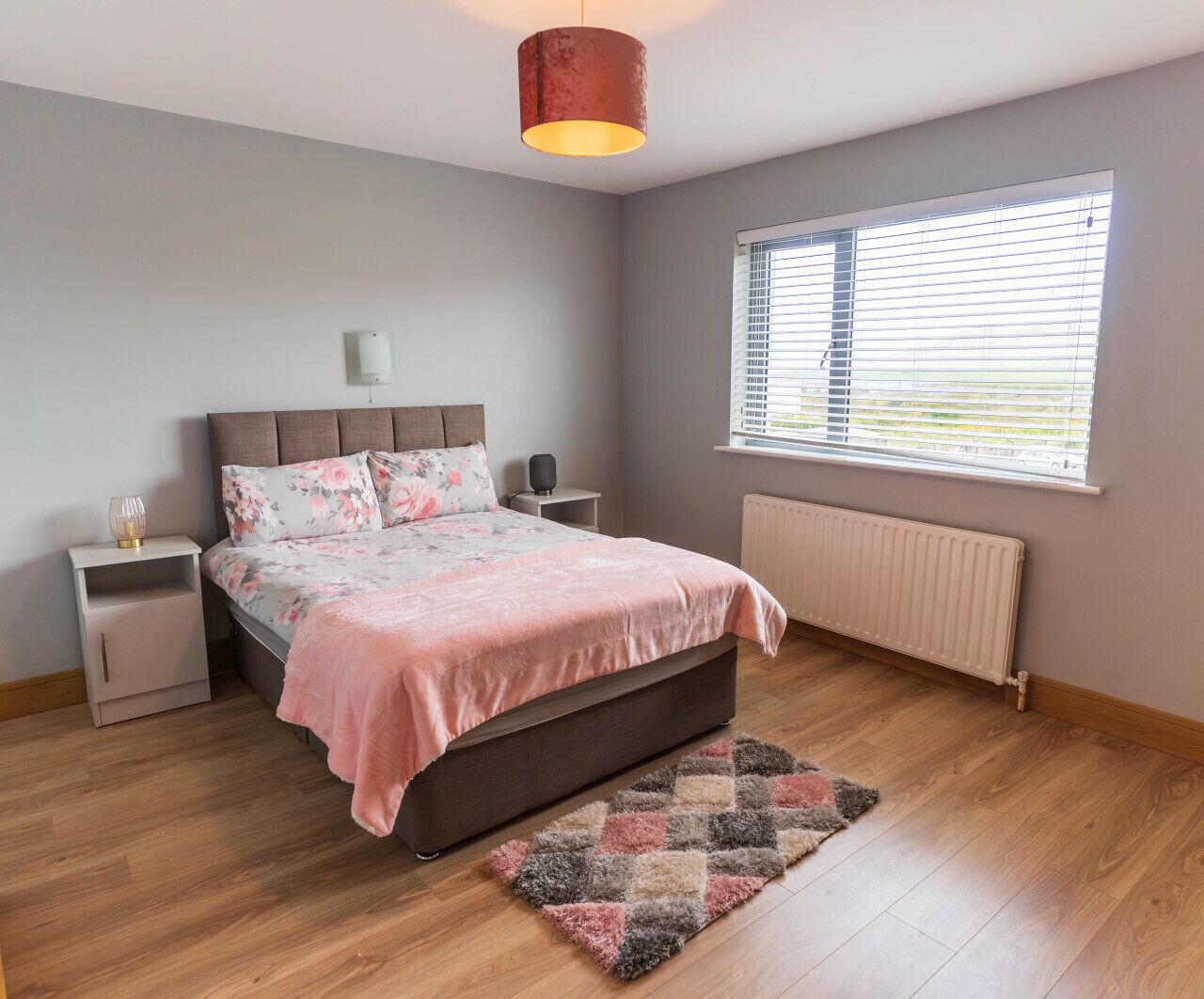 Desk, iron/ironing board, travel cot, WiFi
