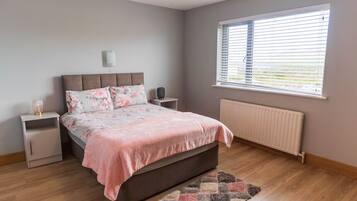 Desk, iron/ironing board, travel cot, WiFi