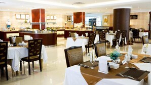 Ảnh chưa phân loại, 4 trong số 16 ảnh, nút