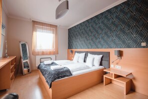 Superior huis, terras, uitzicht op meer | Geluiddichte muren, een strijkplank/strijkijzer, gratis wifi