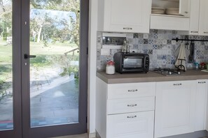 Fridge, oven, stovetop, coffee/tea maker - Fata bianca: botanical garden, swimming pool and whirlpool (Novoli)
