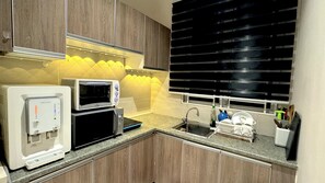 Private kitchen - Delightful 4-bedrooms house with AC in Langkawi (Langkawi)