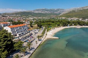 Beach - Luxury Room with Sea View, Seven of Nine (Stobreč)