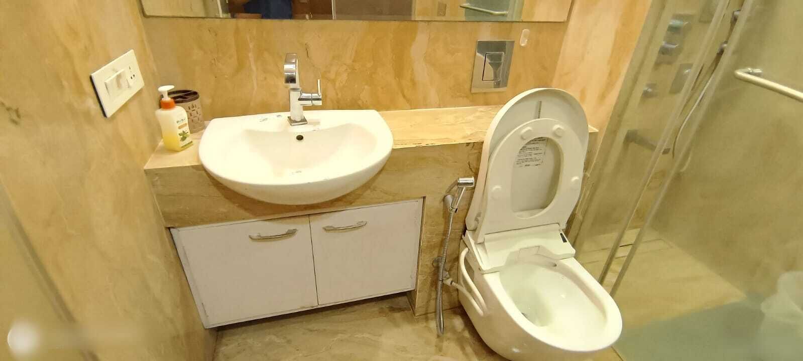 Shower, towels, soap, shampoo