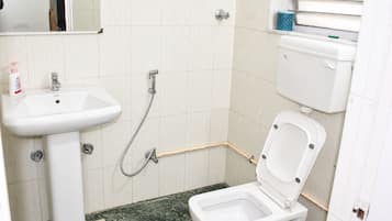 Shower, towels, soap, shampoo