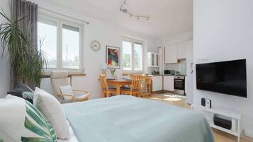 Bügeleisen/Bügelbrett, Reisekinderbett, WLAN, Bettwäsche