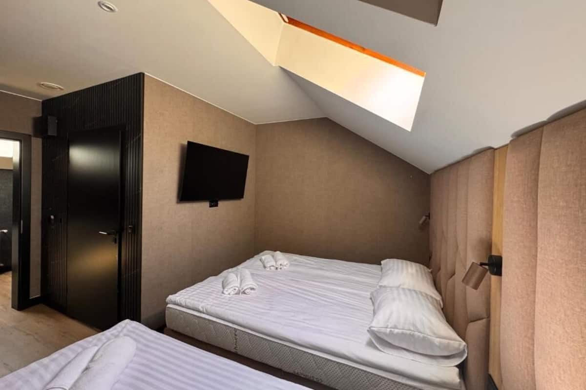 In-room safe, desk, travel crib, WiFi (free)