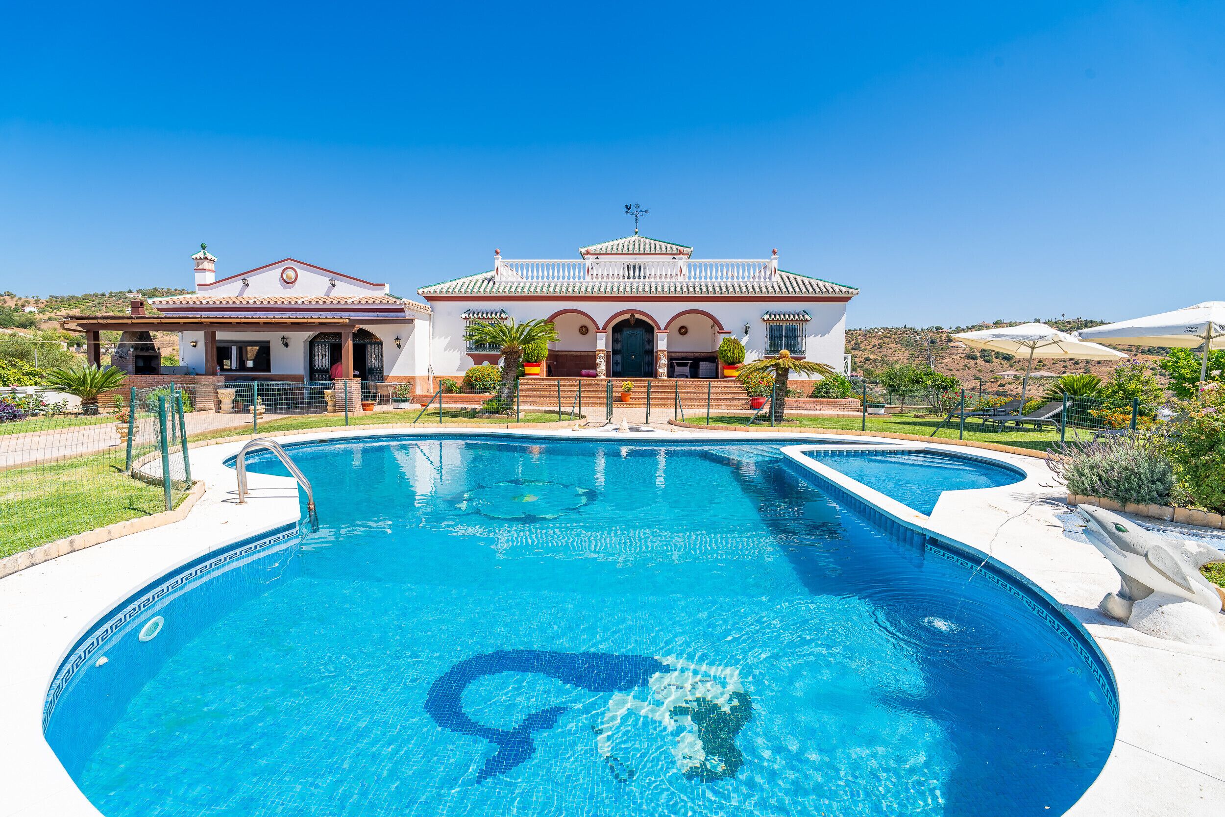Rural house with pool in Guaro
