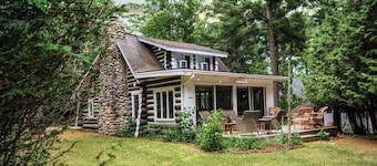 Little Cabin in the Woods: Lake Charlevoix Access
