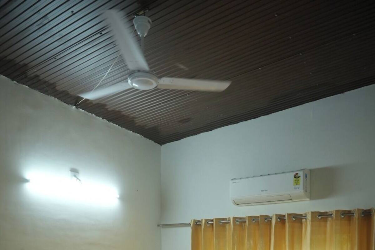Deluxe Room | Desk, laptop workspace, WiFi (free)