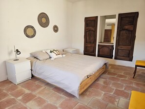 Iron/ironing board, bed sheets - Beautiful Village House (Lauris)