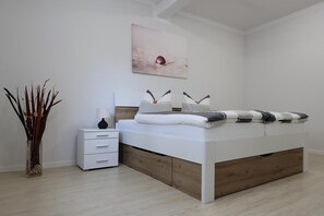 Room - Apartment 'Fritsch' with Shared Terrace and Wi-Fi (Plaue)