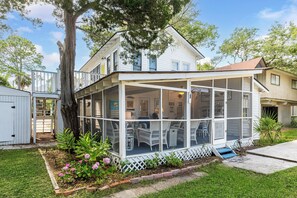Exterior - Magical Coastal Cottage, Short Walk to Beach by Tybee Cottages (Tybee Island)
