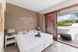 3 bedrooms, iron/ironing board, Internet - Boca Gentil Sunrise 8: Magnificent Ocean View (Jan Thiel)