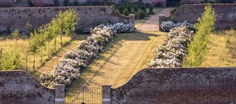 Beehives Cottage at Woodhall Park | Sleeps 4