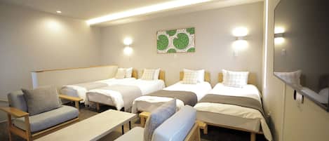 Duplex, 2 Bedrooms, Non Smoking, Balcony (KB302)