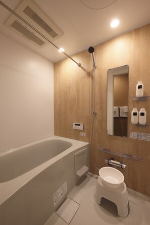 Maisonette, 2 Schlafzimmer, Balkon | Badezimmer | Kostenlose Toilettenartikel, Haartrockner, Hausschuhe, Bidet
