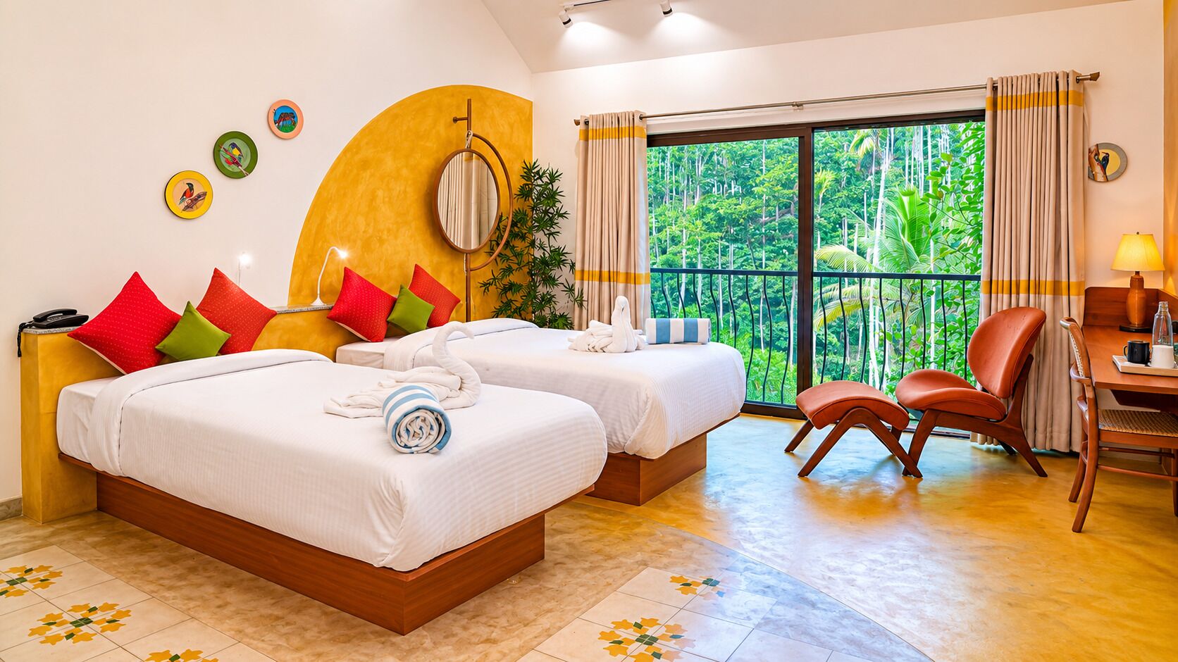 Premium Cottage Twin | Ropa de cama de alta calidad y escritorio 