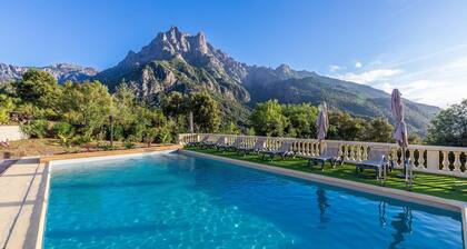 Villa Excelsior in Porto Ota