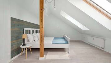1 chambre, bureau, fer et planche à repasser, Wi-Fi