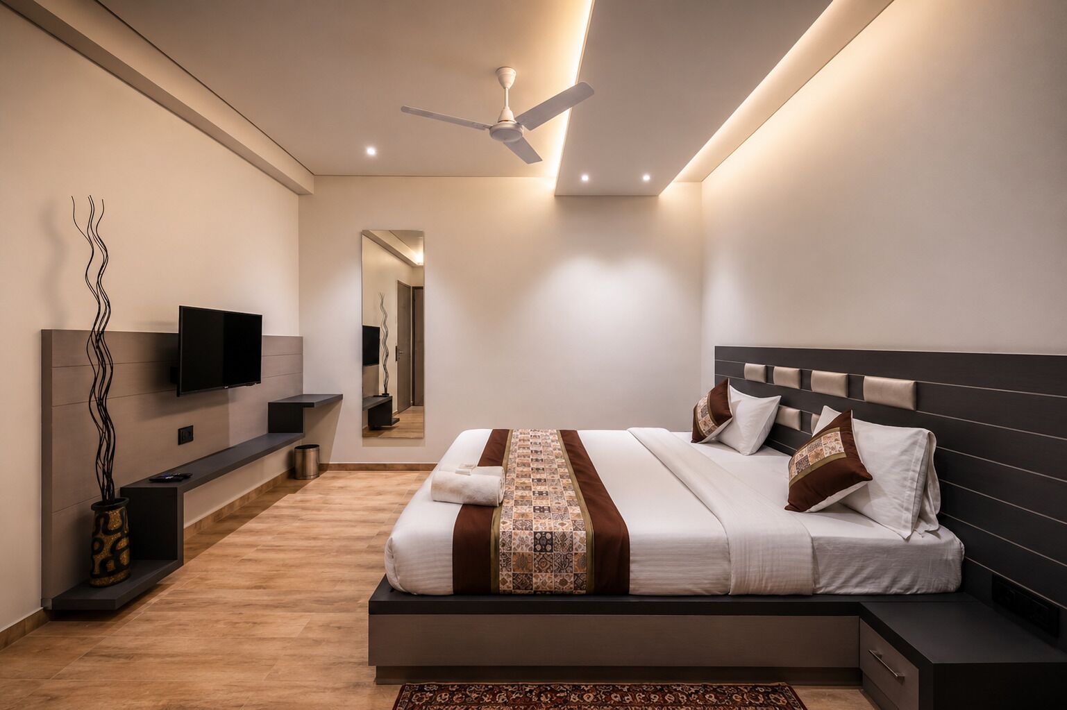 Suite, vue ville | Bureau, Wi-Fi gratuit