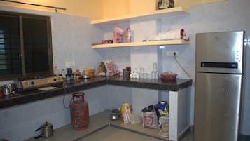 Deluxe Room, City View | Dapur peribadi