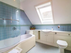 Bathroom - THE GARDEN HOUSE, family friendly, character holiday cottage in Alton (Stoke-on-Trent)
