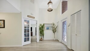 House | 5 bilik tidur, Internet 