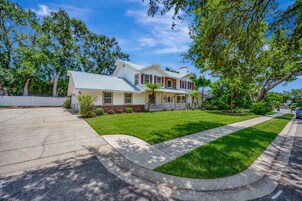 5 habitaciones y acceso a internet 