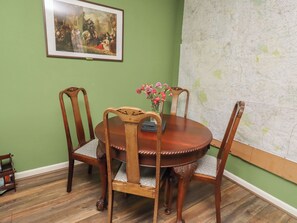 Dining - FLODDEN APARTMENT, pet friendly, with a garden in Wooler (Wooler)