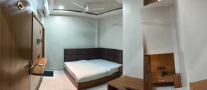 Kamar Double Deluks | Meja kerja dan Wi-Fi gratis