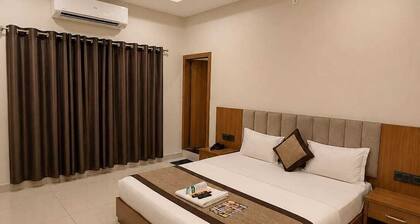 Hotel Grand Dev Krishna