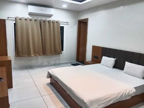 Kamar Double Deluks | Meja kerja dan Wi-Fi gratis